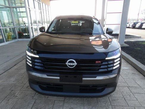 Certified 2025 Nissan Kicks SR image 2