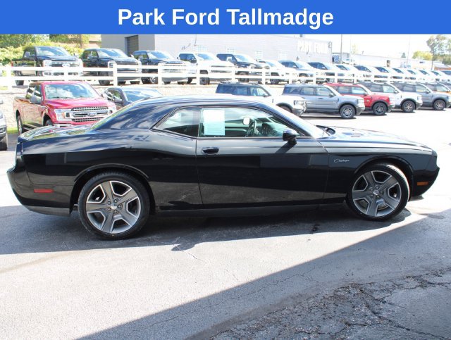 Used 2012 Dodge Challenger R/T RWD image 6