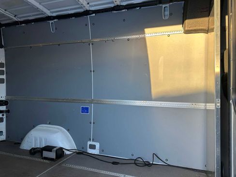 Used 2016 Freightliner Sprinter 2500 image 15