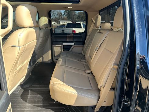 Used 2017 Ford F150 Lariat image 12