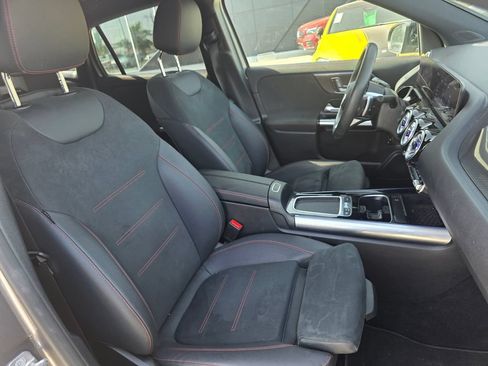 Certified 2025 Mercedes-Benz GLA 250 image 18