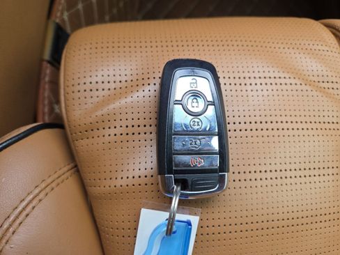 Used 2023 Lincoln Aviator Black Label AWD/4WD image 34