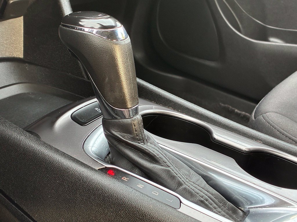 Used 2020 Chevrolet Malibu LS FWD image 25