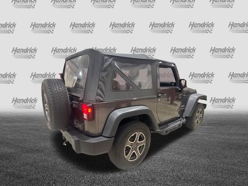Used 2018 Jeep Wrangler Sport AWD/4WD image 8
