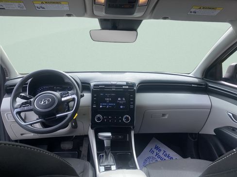 Used 2024 Hyundai Tucson SE AWD/4WD image 16