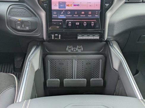 New 2026 RAM 3500 Laramie AWD/4WD image 22