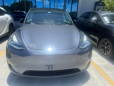 Used 2022 Tesla Model Y Long Range AWD/4WD image 4