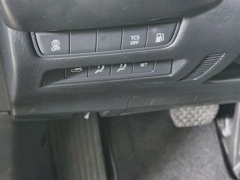 Used 2025 MAZDA CX-50 AWD 2.5 Hybrid w/ Premium Pkg image 16