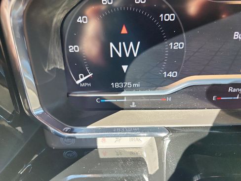 Certified 2024 GMC Sierra 1500 SLT w/ SLT Premium Plus Package image 25