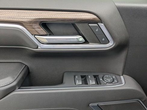 Used 2022 Chevrolet Silverado 1500 LT w/ All Star Edition Plus image 19