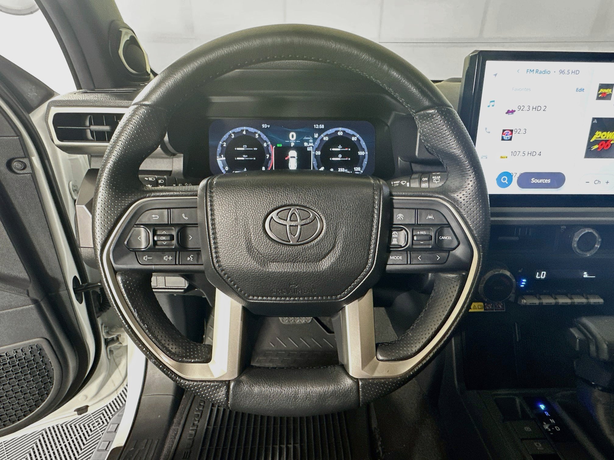 Certified 2025 Toyota 4Runner TRD Off-Road Premium AWD/4WD image 15