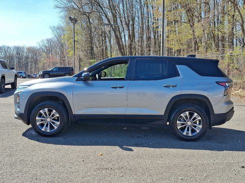 Used 2026 Chevrolet Equinox LT w/ Convenience Package II image 4