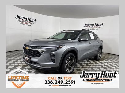 Used 2025 Chevrolet Trax LT w/ LT Convenience Package