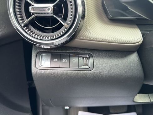 Certified 2025 Chevrolet Equinox LT w/ Convenience Package II image 22