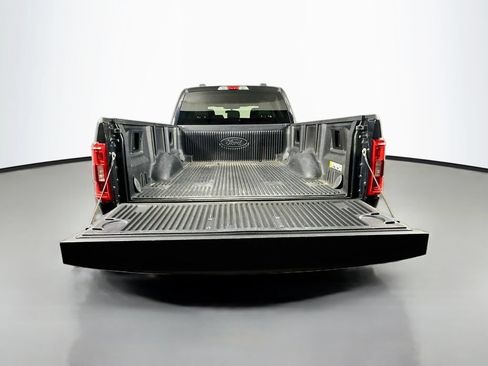 Used 2022 Ford F150 XLT w/ XTR Package AWD/4WD image 34