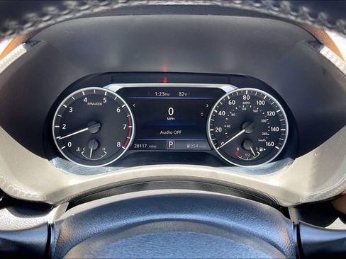 Used 2023 Nissan Sentra SV w/ SV Premium Package FWD image 20