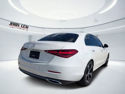 Used 2022 Mercedes-Benz C 300 Sedan image 4