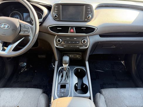 Used 2020 Hyundai Santa Fe SE image 11