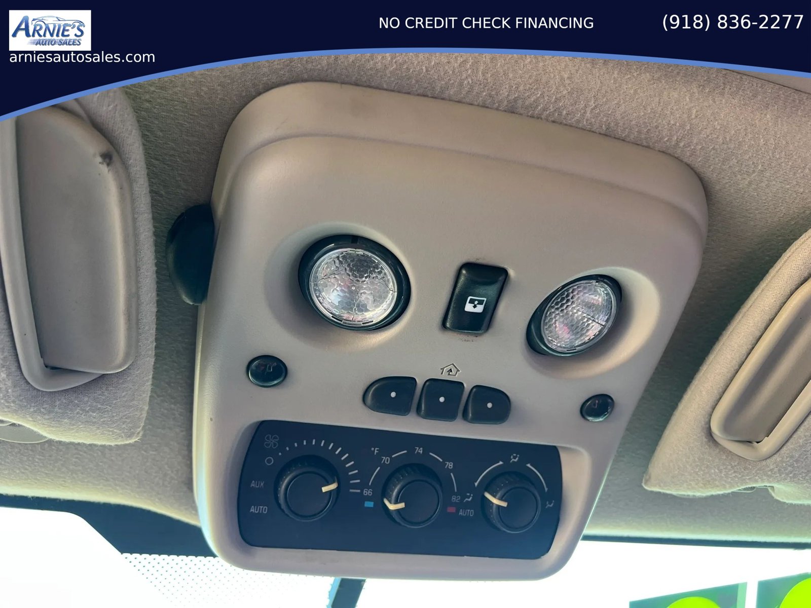 Used 2004 Chevrolet Suburban Z71 w/ Preferred Equipment Group AWD/4WD image 18