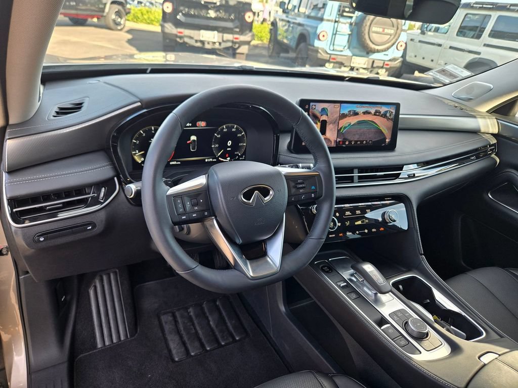 Certified 2026 INFINITI QX60 Luxe w/ Cargo Package AWD/4WD image 9