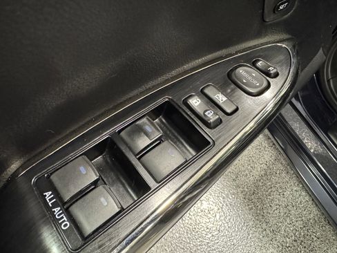 Used 2015 Toyota Avalon XLE Touring image 24