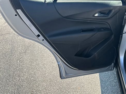 Used 2021 Chevrolet Equinox LT image 21