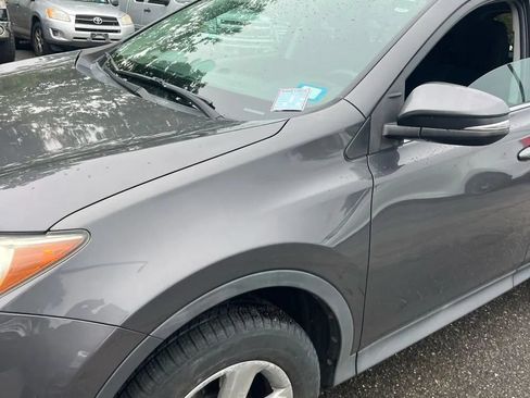 Used 2015 Toyota RAV4 XLE AWD/4WD image 2