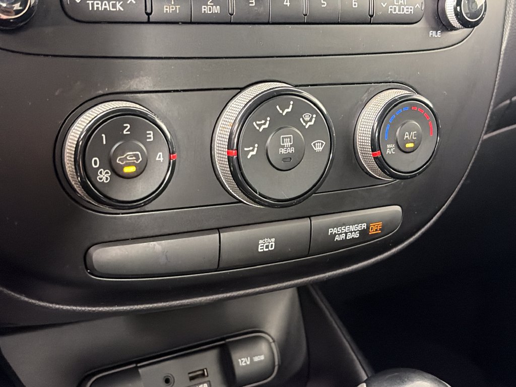 Used 2014 Kia Soul + FWD image 20