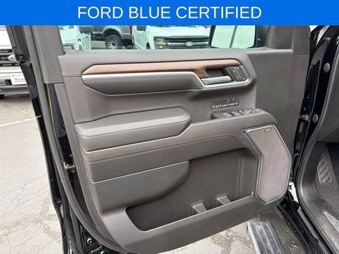 Used 2022 Chevrolet Silverado 1500 High Country w/ Technology Package AWD/4WD image 21