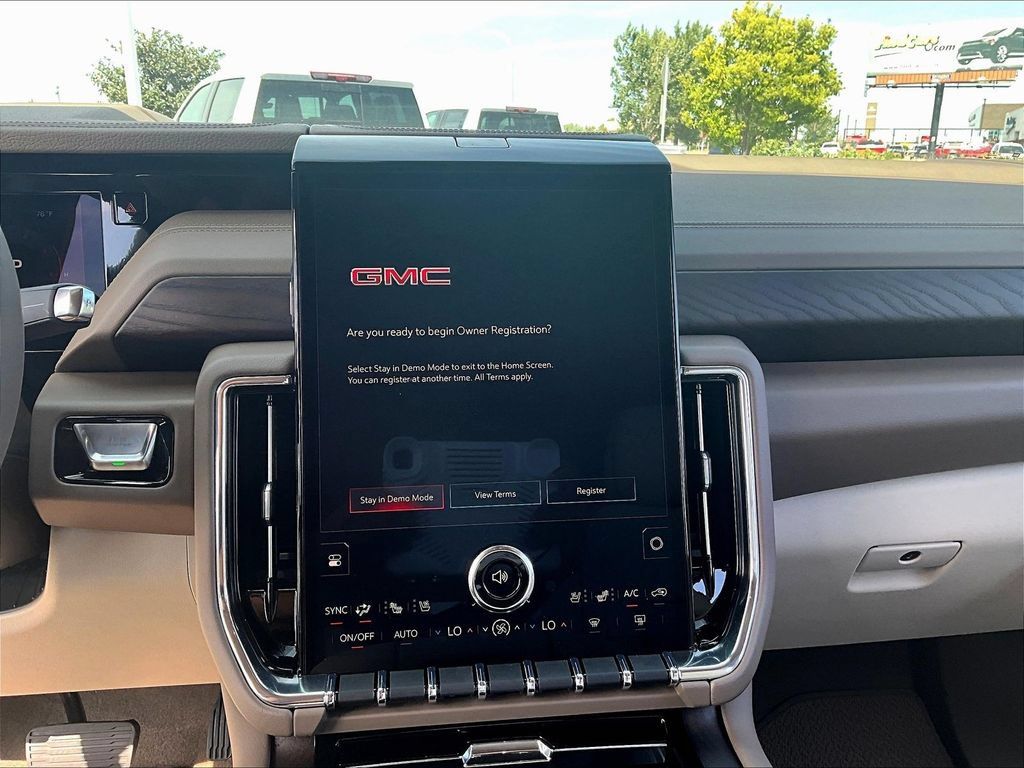 New 2026 GMC Yukon XL Denali w/ Advanced Technology Package AWD/4WD image 24
