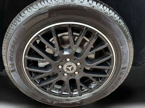 Used 2020 Mercedes-Benz GLE 350 w/ Premium Package image 32