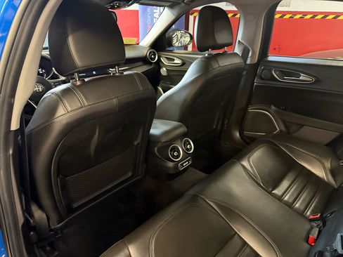 Used 2019 Alfa Romeo Giulia Ti image 29