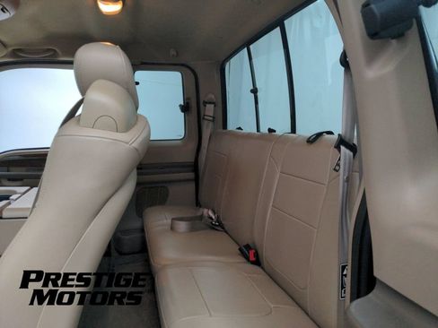 Used 2004 Ford F350 Lariat AWD/4WD image 21