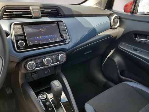 Used 2025 Nissan Versa SV FWD image 20