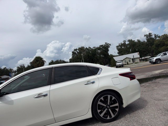 Used 2018 Nissan Altima 2.5 SR FWD image 9