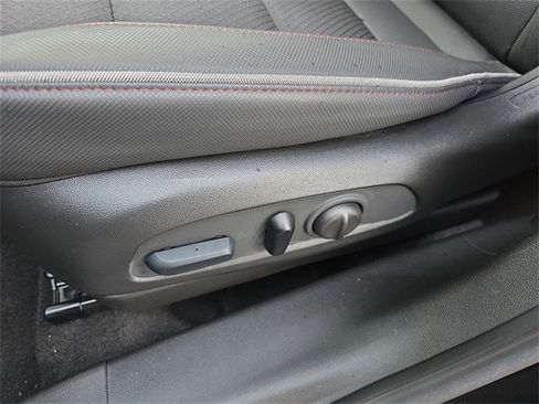 Used 2023 Chevrolet TrailBlazer RS image 14