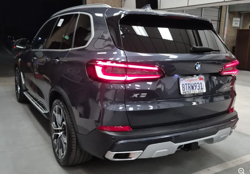 Used 2021 BMW X5 xDrive40i w/ Premium Package AWD/4WD image 2