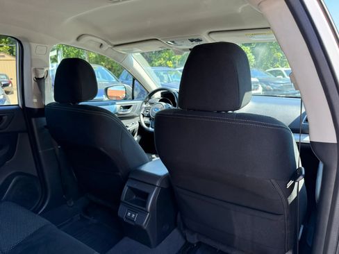 Used 2019 Subaru Outback 2.5i Premium AWD/4WD image 27