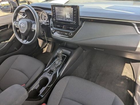 Used 2022 Toyota Corolla LE image 12