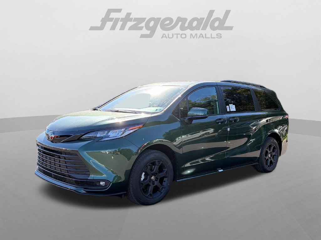 Used 2026 Toyota Sienna XLE Woodland Edition AWD/4WD image 3