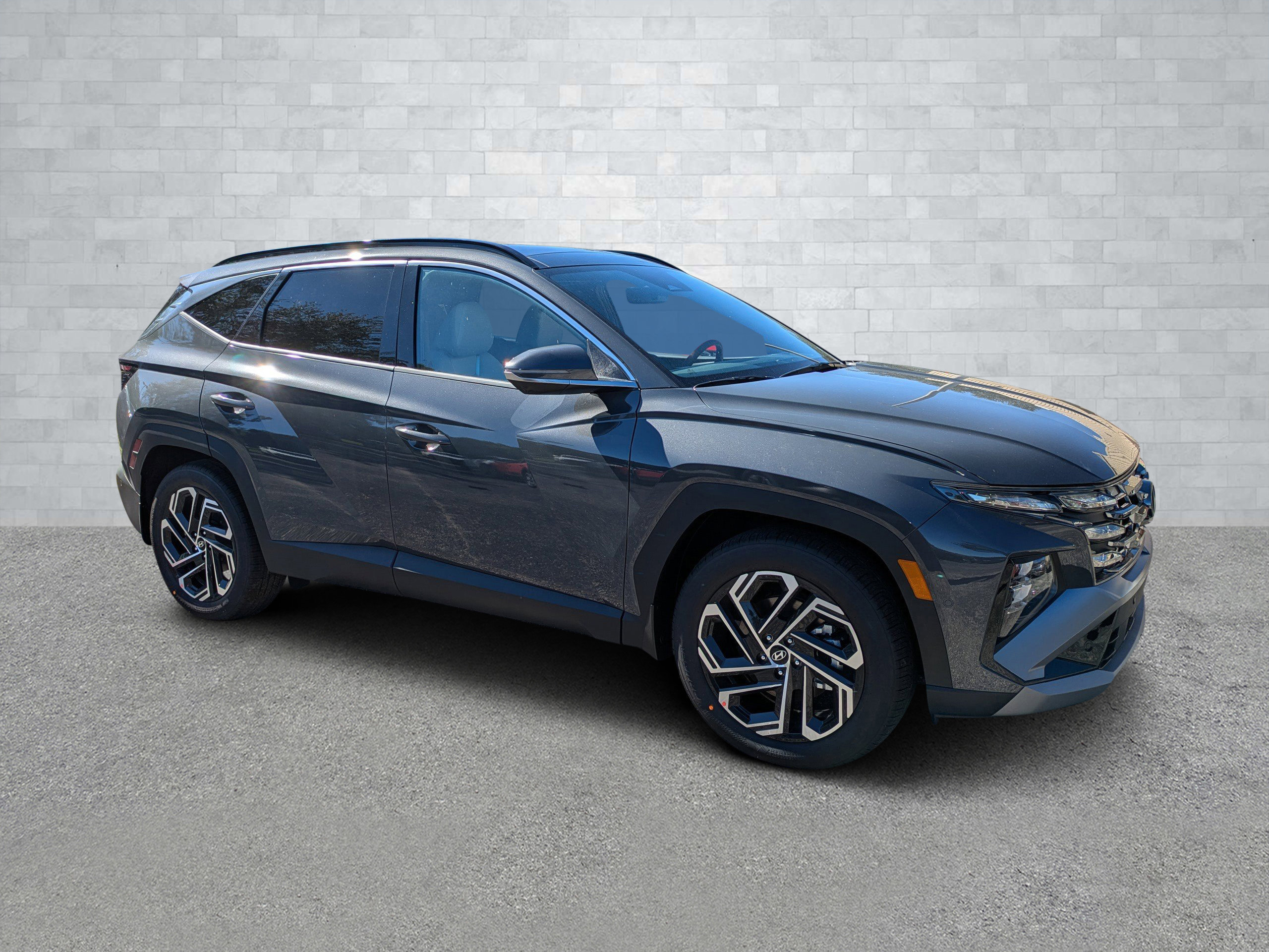 New 2026 Hyundai Tucson Limited FWD image 1