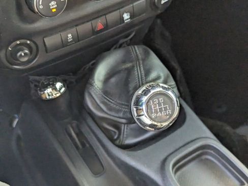 Used 2017 Jeep Wrangler Unlimited Sahara w/ Connectivity Group image 23