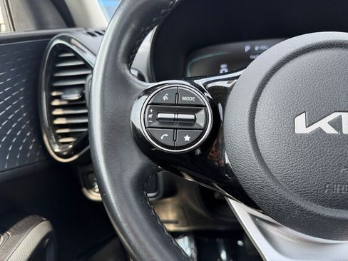 Used 2023 Kia Soul EX FWD image 15