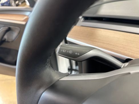 Used 2023 Tesla Model Y Long Range AWD/4WD image 20