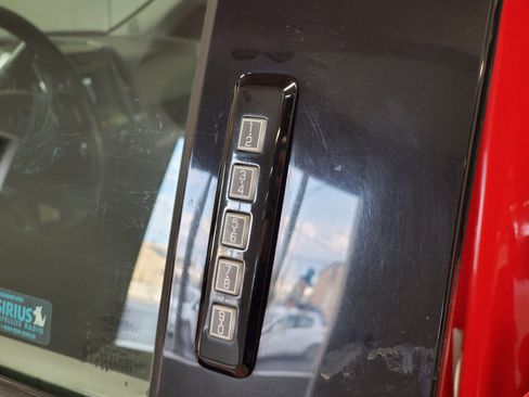 Used 2015 Ford F150 XLT w/ Equipment Group 301A Mid AWD/4WD image 17