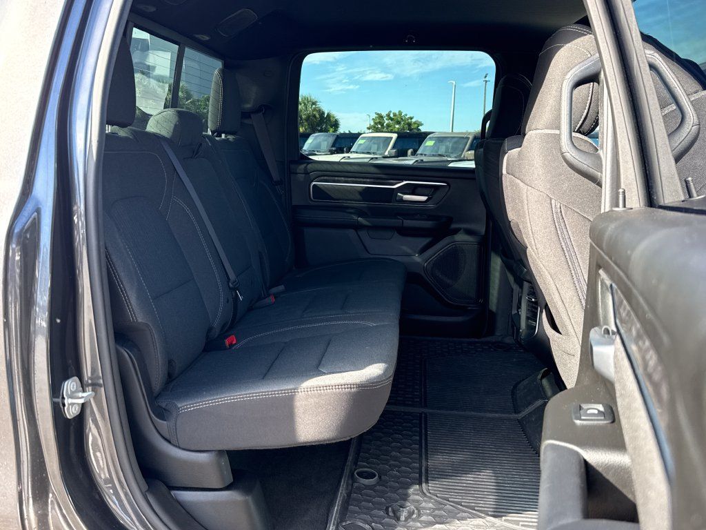 Used 2024 RAM 1500 Big Horn AWD/4WD image 27