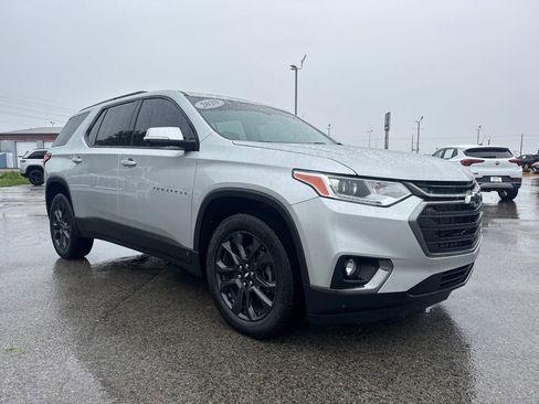 Used 2020 Chevrolet Traverse RS w/ LPO, Floor Liner Package AWD/4WD image 8