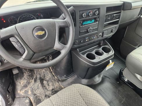 New 2024 Chevrolet Express 3500 w/ Power Convenience Package image 27