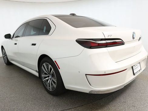 Used 2024 BMW i7 eDrive50 image 6