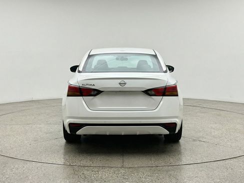 Used 2025 Nissan Altima 2.5 SV image 7